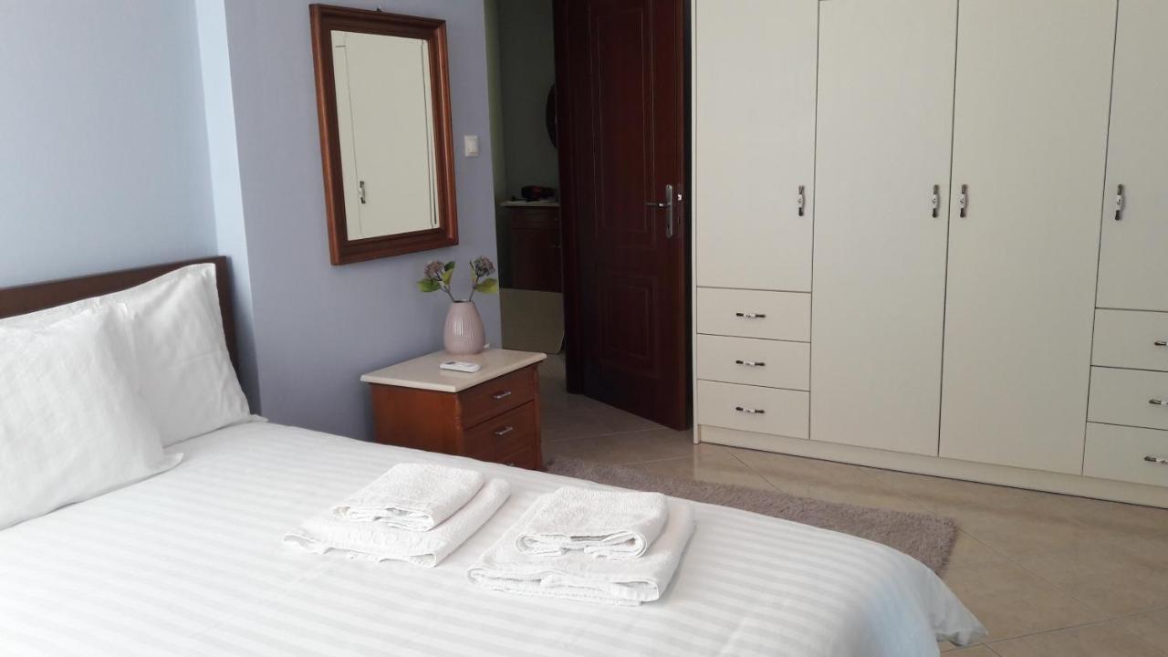 Family Apartments Mesolóngion Dış mekan fotoğraf